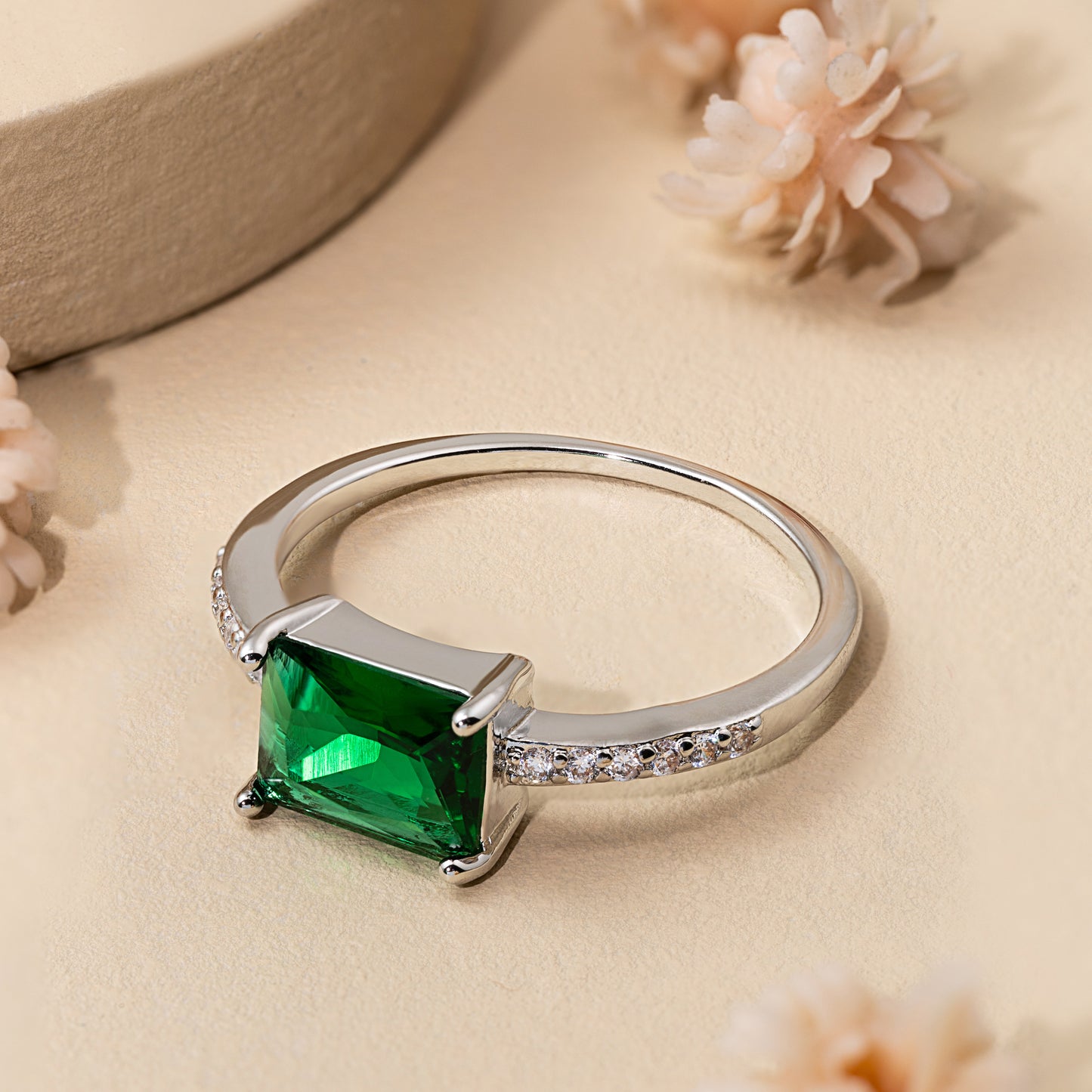 Glamour Square Cut Ring