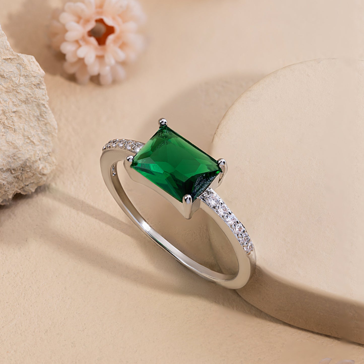 Glamour Square Cut Ring